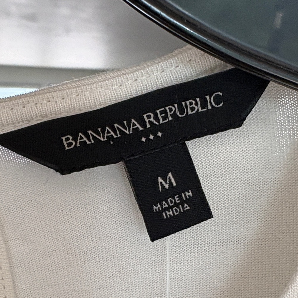 Banana Republic White Sleeveless Gathered Waist Tank - Picture 2 of 3